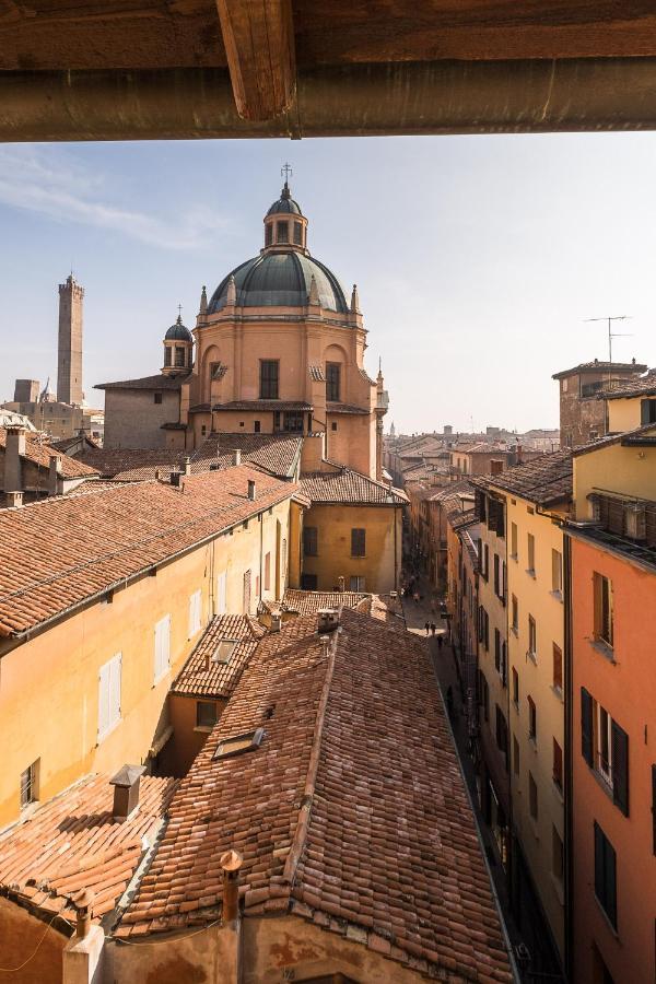 Urbanicooh Azzoguidi - Torre Asinelli View Appartement Bologna Buitenkant foto